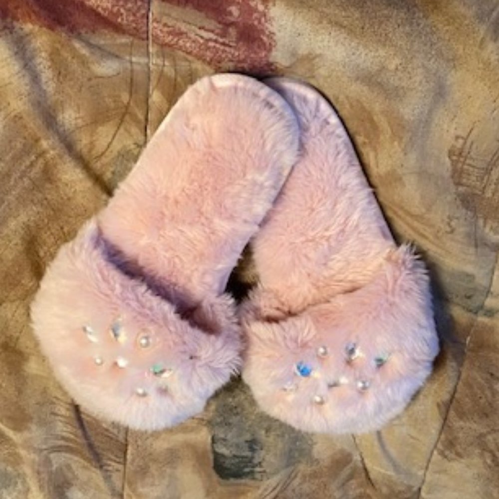 $13 ADD ON Ladies Pink Slide-On Slippers Size 9-10 Pearl Sequin Embellished NWOT